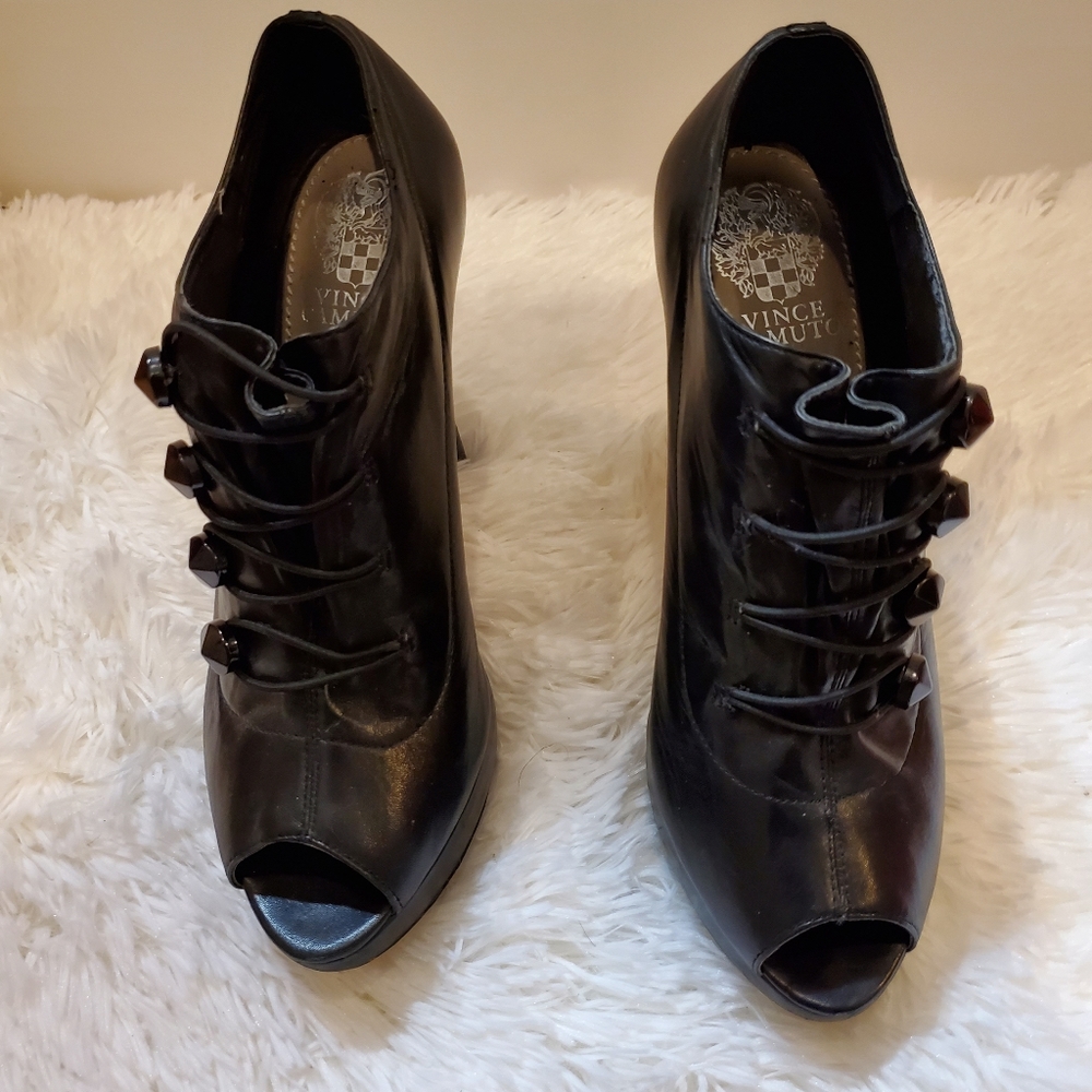Shoes - Picture 3 of 3